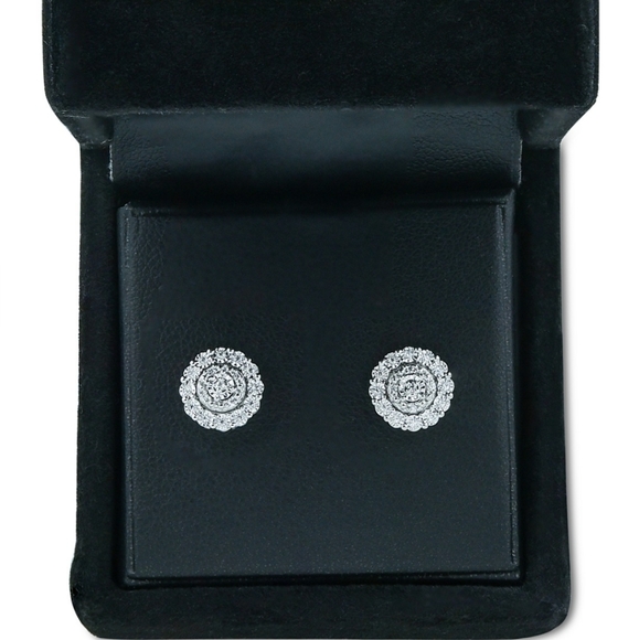 💥New Diamond Stud Earrings - Picture 5 of 10